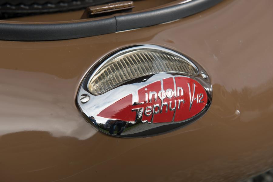 Детали экстерьера Lincoln Zephyr Convertible Coupe (86H-760(B)) 1938 года  (фото 20 из 36)